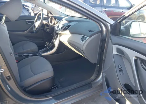 2014 Hyundai Elantra Se z USA, uszkodzony, nr VIN 5NPDH4AEXEH516839